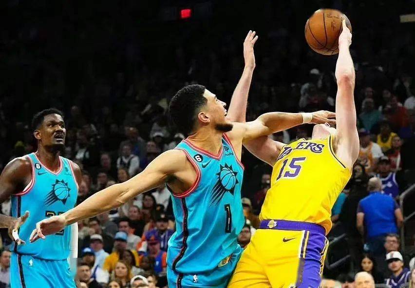 公开赛巅峰对决！关中火狐队小胜天山青龙队，F1赛场再起波澜；球迷期待下一战(2024年重庆象棋公开赛现场报道)-kaiyun网页版